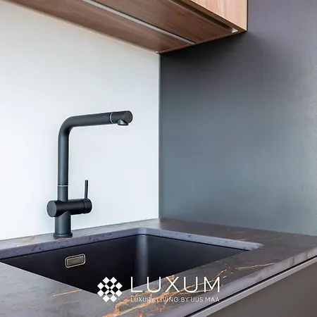 Exclusive Penthouse On 18th Floor! Таллінн